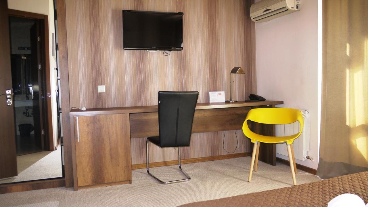 Sani Hotel Τυφλίδα Εξωτερικό φωτογραφία